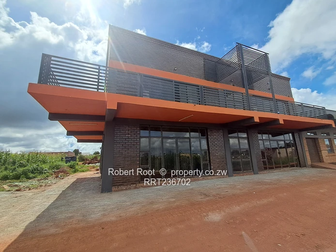 Brand new Shop/Retail space in a busy area!