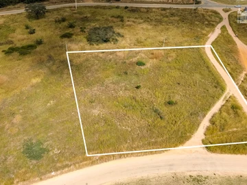 Commercial & Industrial Land