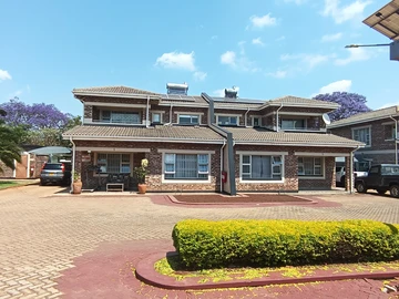 3 Bedroom Flat & Apartment