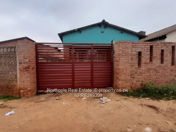 Kuwadzana Extension For A Small Family