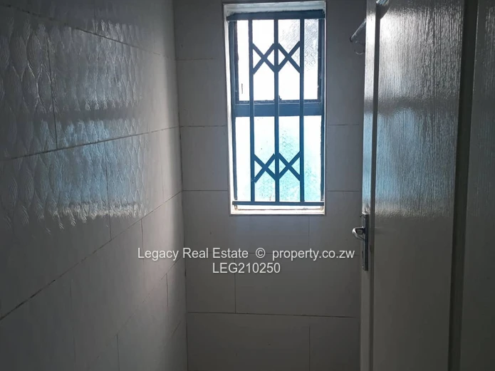 400m² Retail Space for Rent in Stoneridge, Harare 