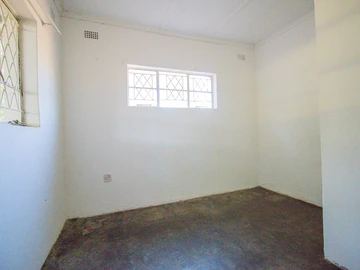 Commercial & Industrial Land