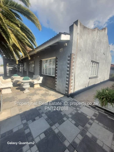 Neat Zimre Park Residential House For Sale!!!