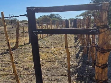 Farm & Agricultural Land