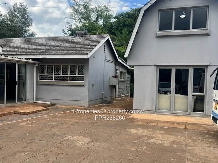 Spacious Family Home with Modern Finishes and a Cottage. (Sole Mandate)