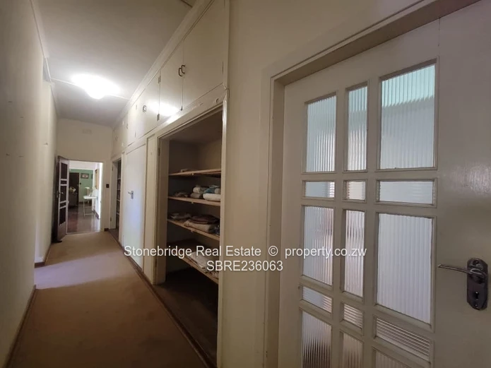 Gorgeous 5 Bedroomed Suburbs home for sale