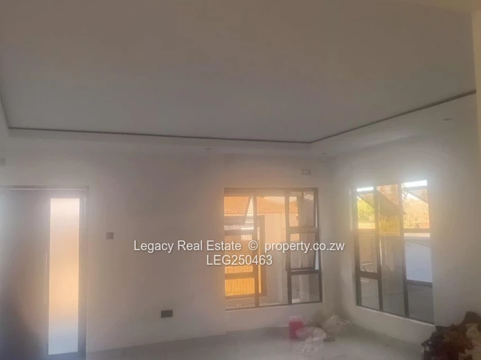 Contemporary 3-Bedroom Home With Premium Finishes,Move Into This Charming Avonlea Garden Flat Today