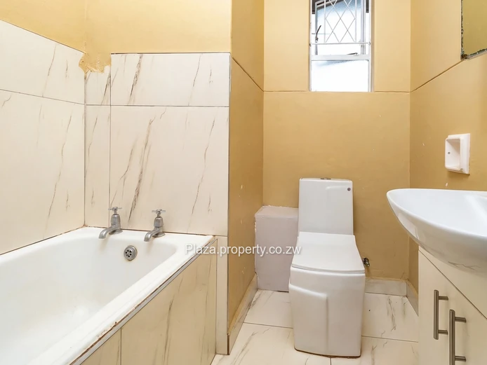  Ideal investment opportunity in the heart of town!