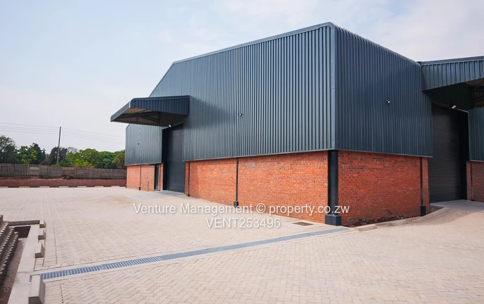 Prime 915sqm Warehouse  Rent – Off Airport Road