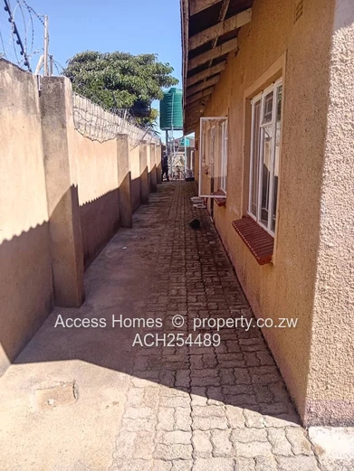 Zengeza 3 House for rent 