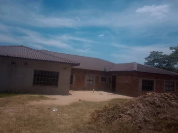 22 Bedroom House