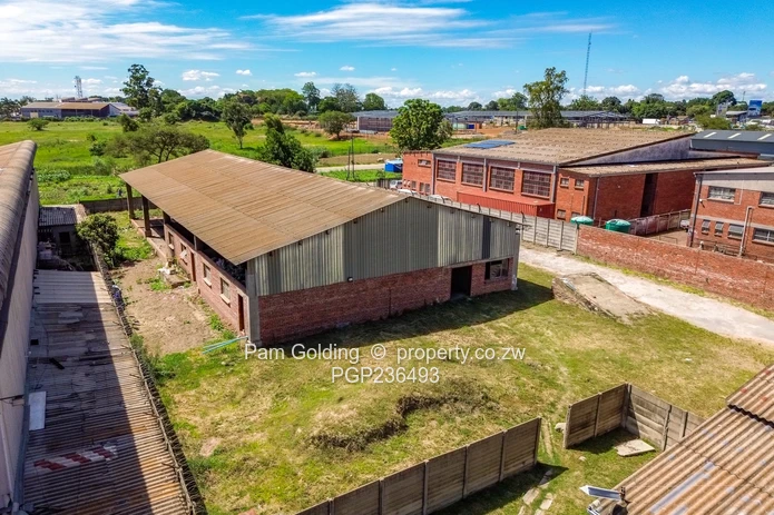 Msasa Warehouse /Factory , Location, Location !!!!! (Sole Mandate)