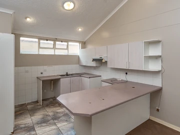 2 Bedroom Garden Flat