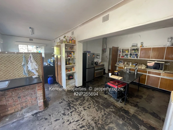 Great Opportunity In Alex Park