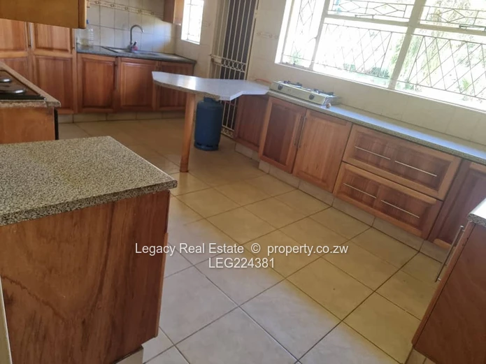 Highlands Property With Guest Wing And Staff Quarters