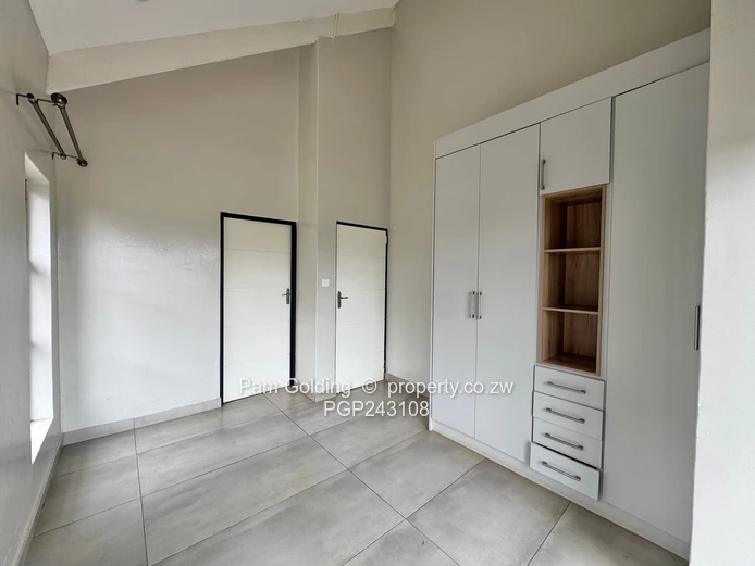 Upmarket duplex apartments to let - Helensvale 