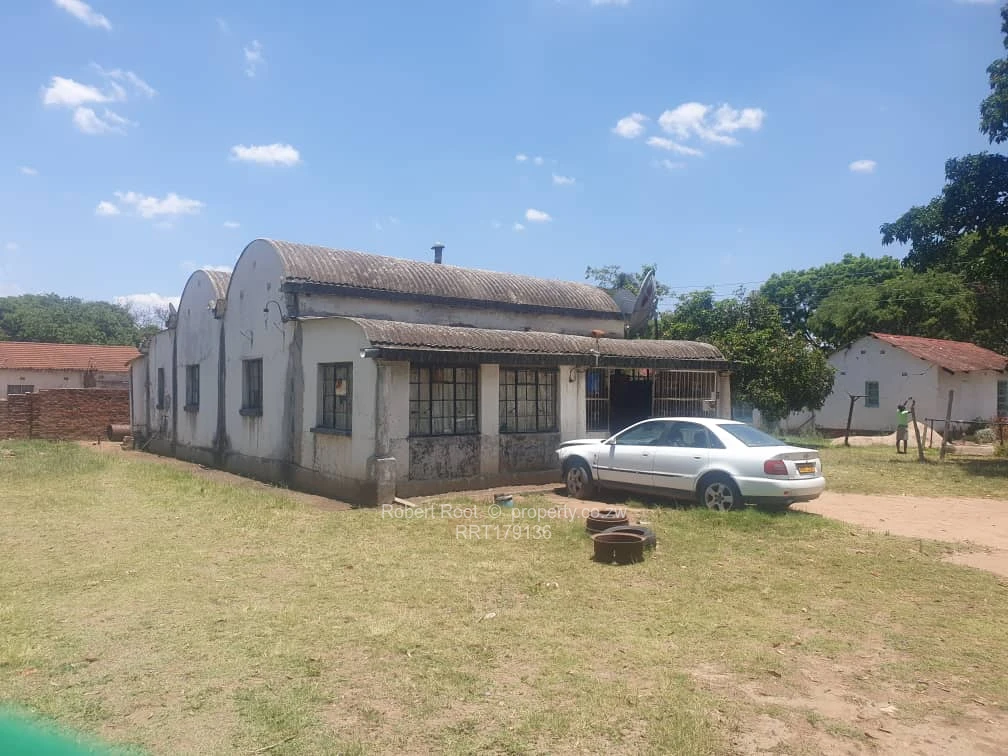 3 Bed Houses for Sale in St Patricks Road, Hatfield RRT179136