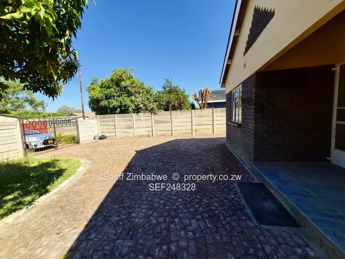 Spacious 4-Bed Zengeza Home (Sole Mandate)