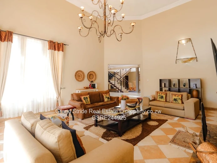 Immaculate House To Let In Helensvale