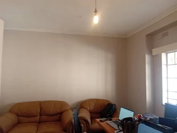 2 Bedroom Flat & Apartment