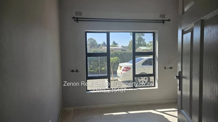 Modern 3-Bed House, With a Borehole, Strathaven For Rent