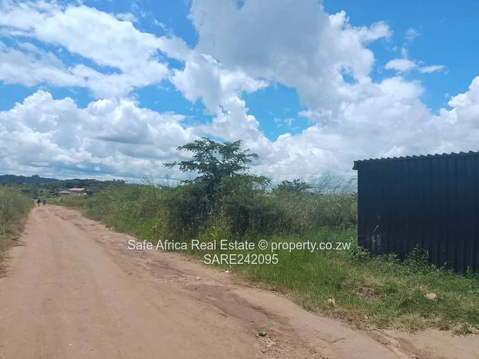 1250 m² Roadfront Stand with Crowhill Harare Views