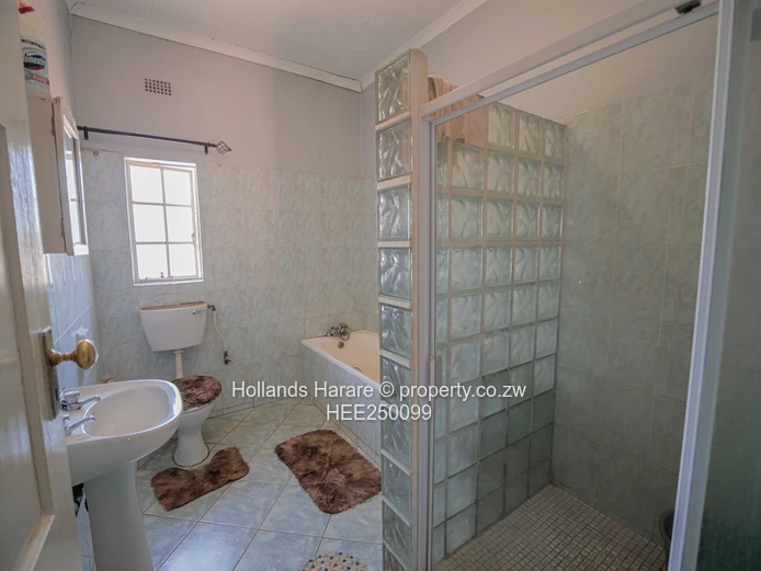 Neat property in Helensvale 