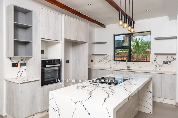 Modern Living in Secure Complex (Sole Mandate)