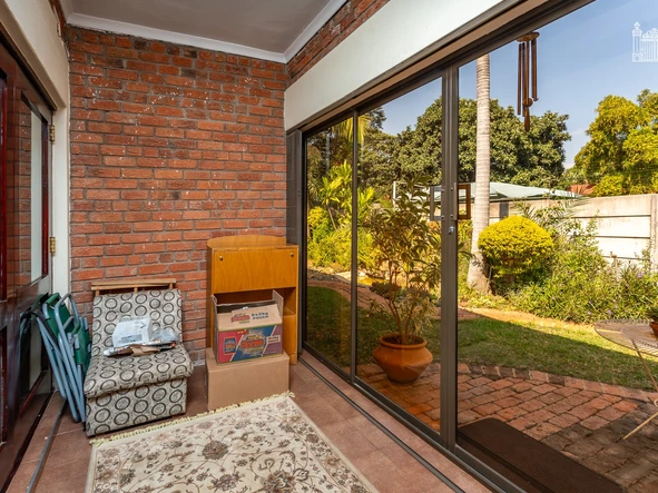 3 Bedroom Flat & Apartment