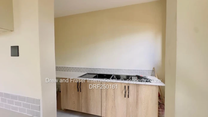 Newly built 4-Bed Arlington Townhouse - Bright Open Plan, Borehole