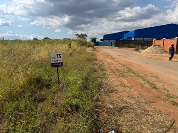 Commercial & Industrial Land