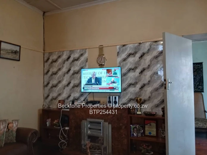 Northend Bulawayo: 3-bed Family Home on 2,900m² 