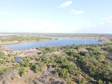 Farm & Agricultural Land