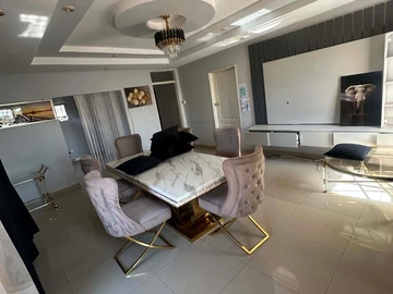 6 Bedroom House