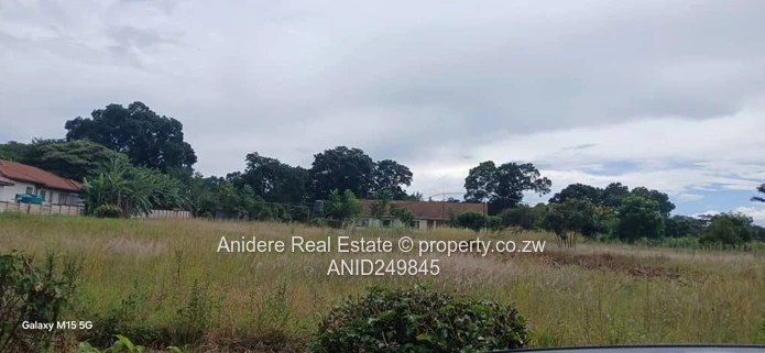 2000m² Stand Quinnington | Harare North, Gravel Road.Subdivision permit, Red soils,  Parent deed. 