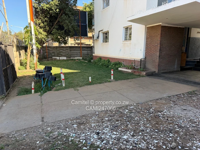 Avenues 1-Bed with sectional Deeds on ground floor Flat with Verandah & Parking (Sole Mandate)