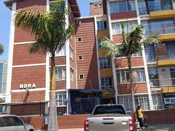 3 Bedroom Flat & Apartment