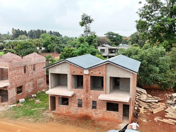 3 Bedroom Flat & Apartment