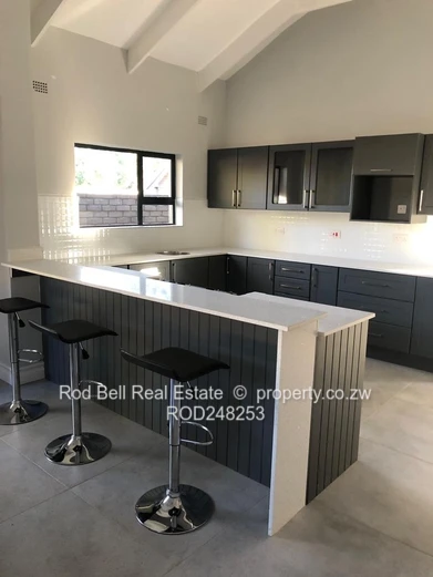 Modern 3-Bed Townhouse with Sleek Kitchen in Greendale North, Harare