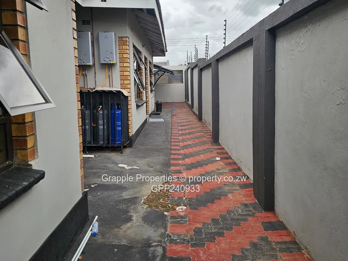 Madokero house for sale