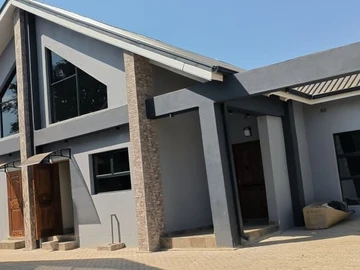 3 Bedroom Garden Flat
