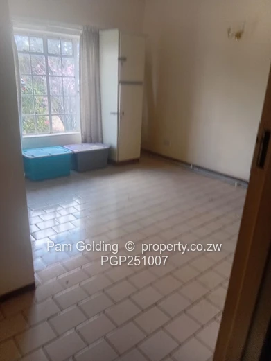 Main Residence And Cottage In Beitbridge