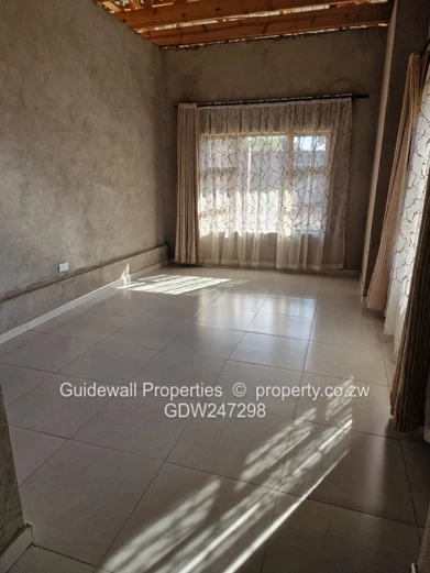 Spacious 5 bed house for sale in Brookview