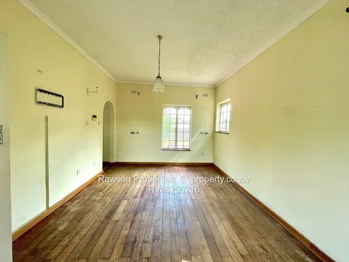 Mandara 4-Bed Garden Flat — Borehole & Fireplace
