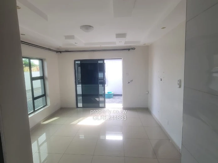 Freshly Renovated 3-Bed with Borehole in Madokero