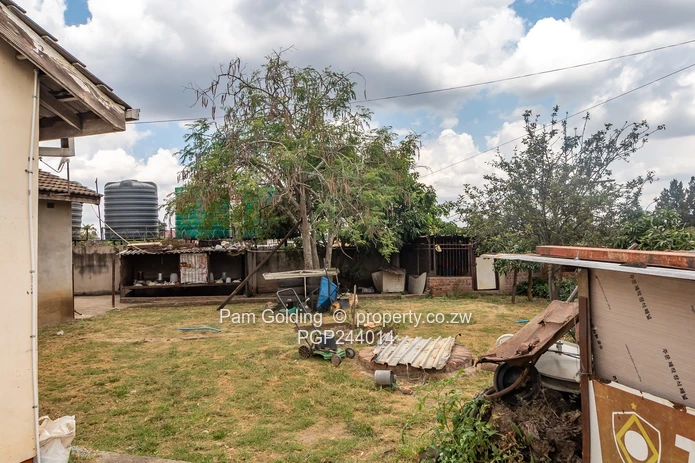 Neat Family Home for sale!!