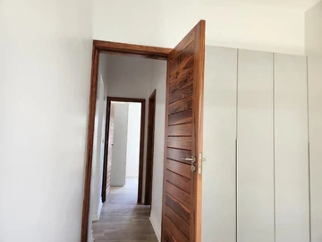 3 Bedroom Flat & Apartment