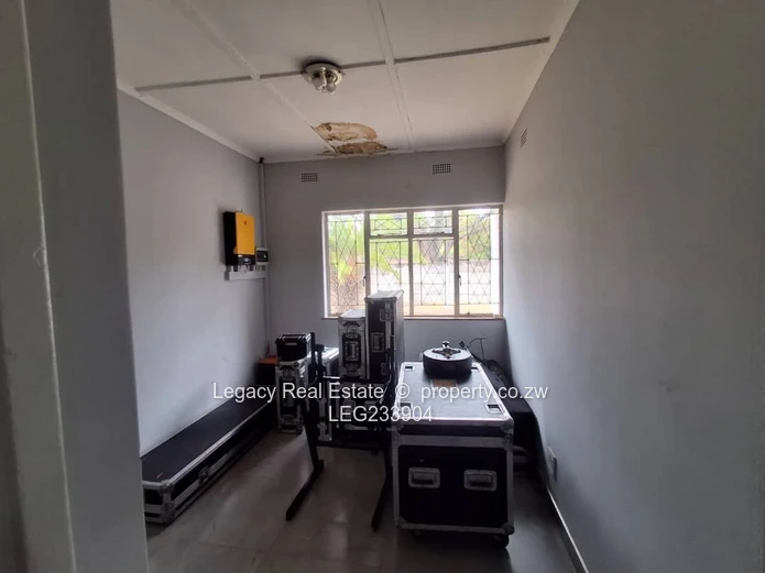 Avondale West – 3-Bedroom House for Sale