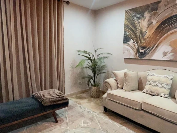 3 Bedroom Flat & Apartment