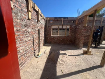 3 Bedroom Flat & Apartment